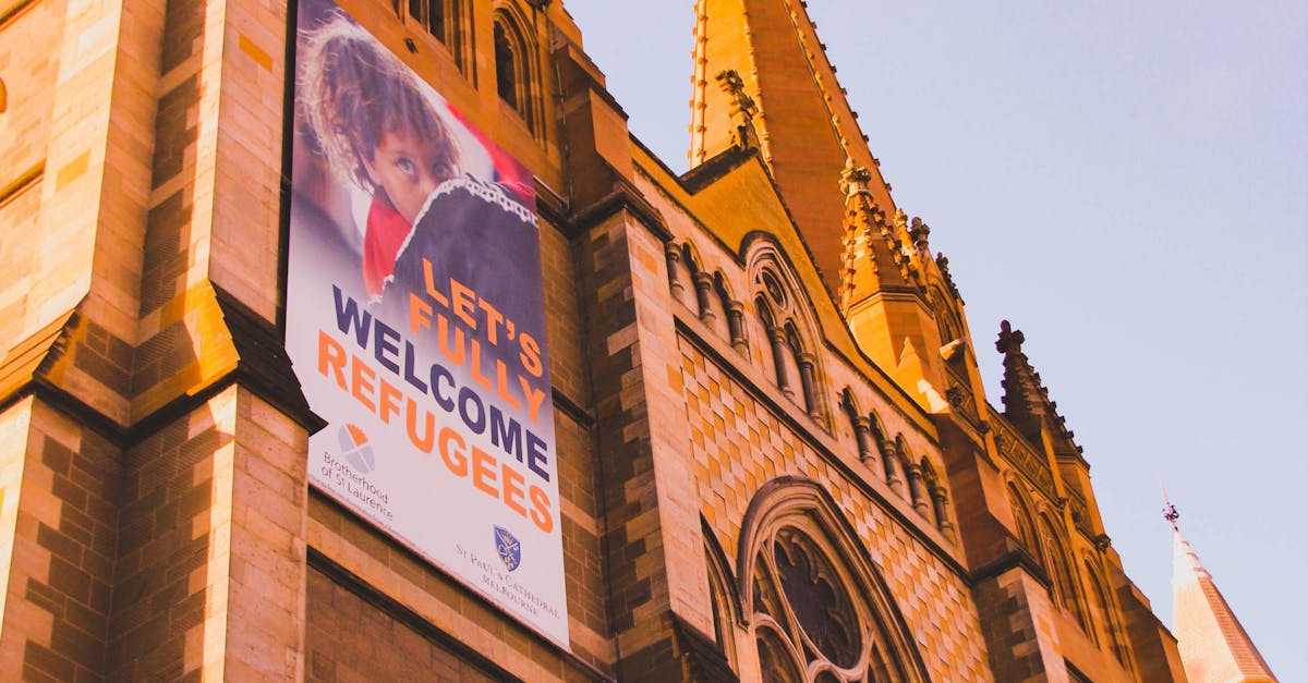 Comparing Security Ratings of Popular Window Replacement Options